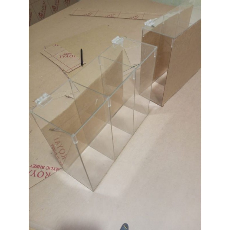 Tempat Buah akrilik jus kotak penyimpanan 36x12x30 3 ruang Reeca