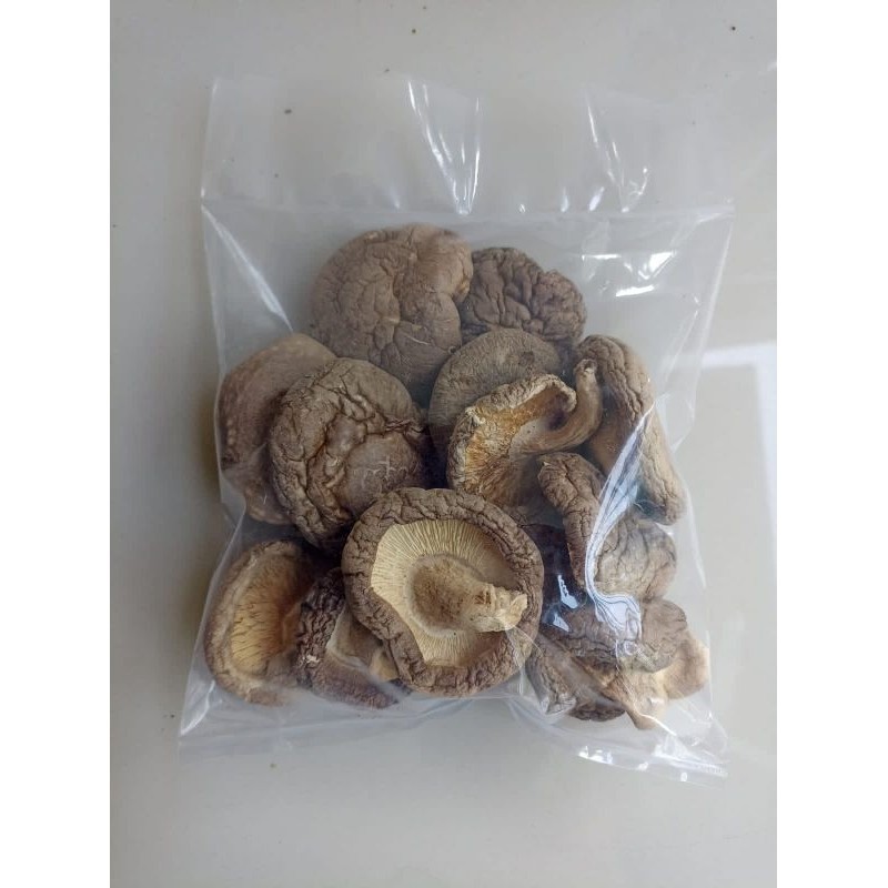 

Jamur Shitake Kering, Xiang Ku, Xiang Gu, 100gr