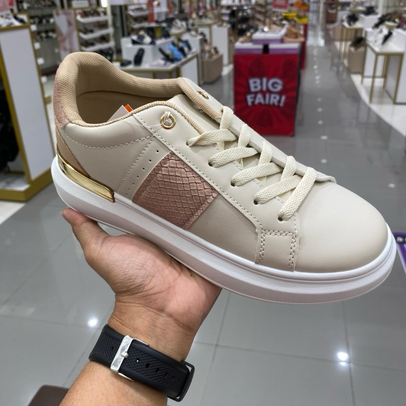 Nevada - Sepatu Sneakers Wanita Casual Karet Anti Slip