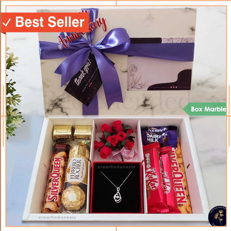 

Kado Hampers Termurah / Hampers Kalung Birthday / Hadiah Anniversary / Kado Ultah / Kalung Silver / Hampers Valentine / Snack Box Cokelat Cadbury Delfi CreArtindonesia - Valentine Premium Silver Hampers
