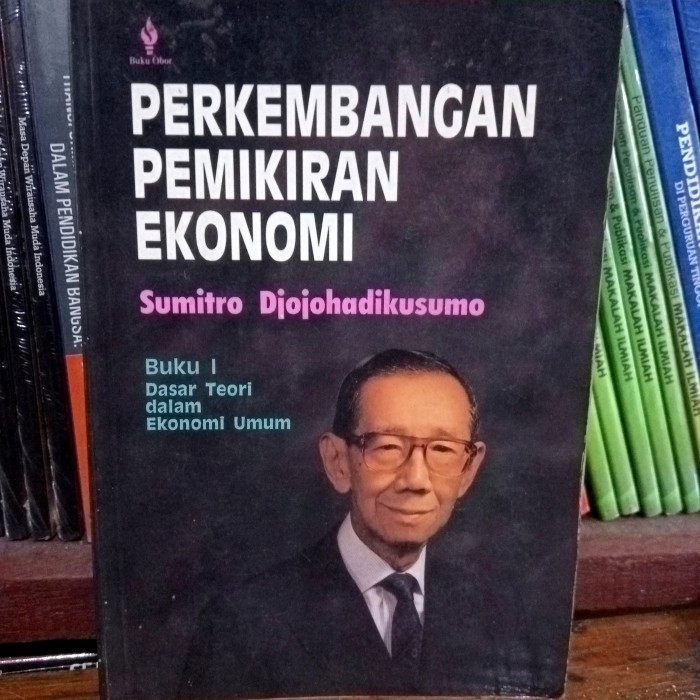 perkembangan pemikiran ekonomi sumitro