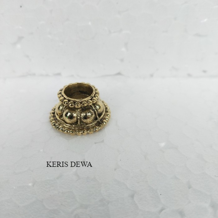 

mendak kuningan antik