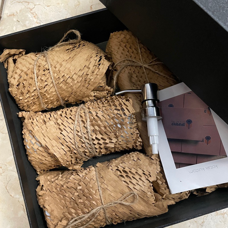 

MH Kotak kado - hardbox, gift box, kotak parcel premium, hampers natal Grade A Grade A Grade A
