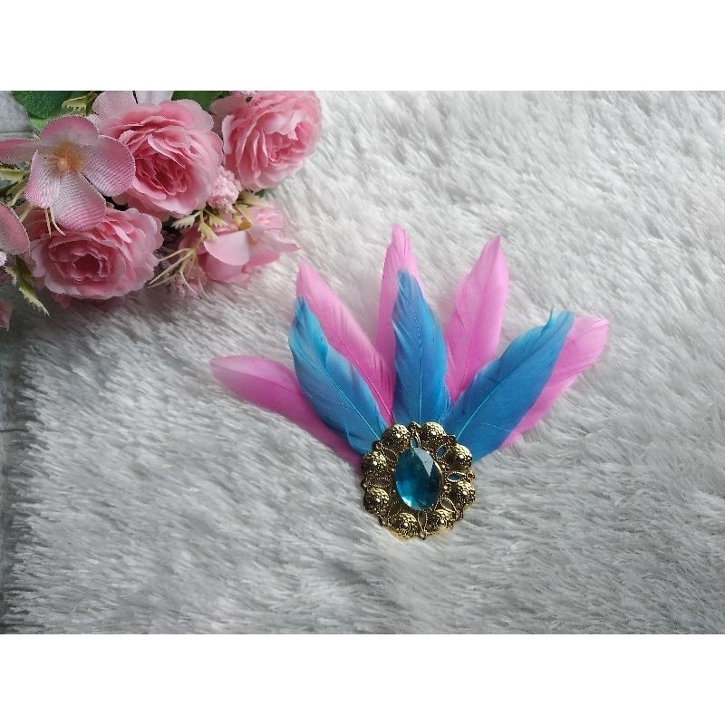 Bulu Bros/Pin bentuk bulu