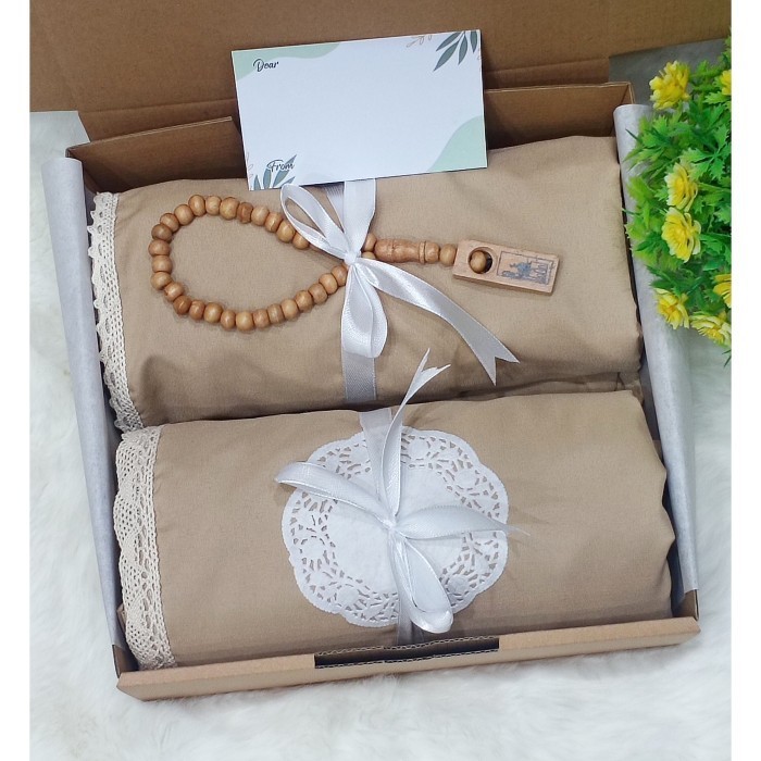 

(NEW) -Kado Mukena Dewasa Gift Hampers Hadiah Gift Parcel Ultah Nikah - Coksu, Tanpa Al-Qur'an