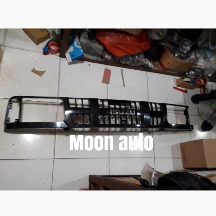 New grill depan isuzu panther pick up ori