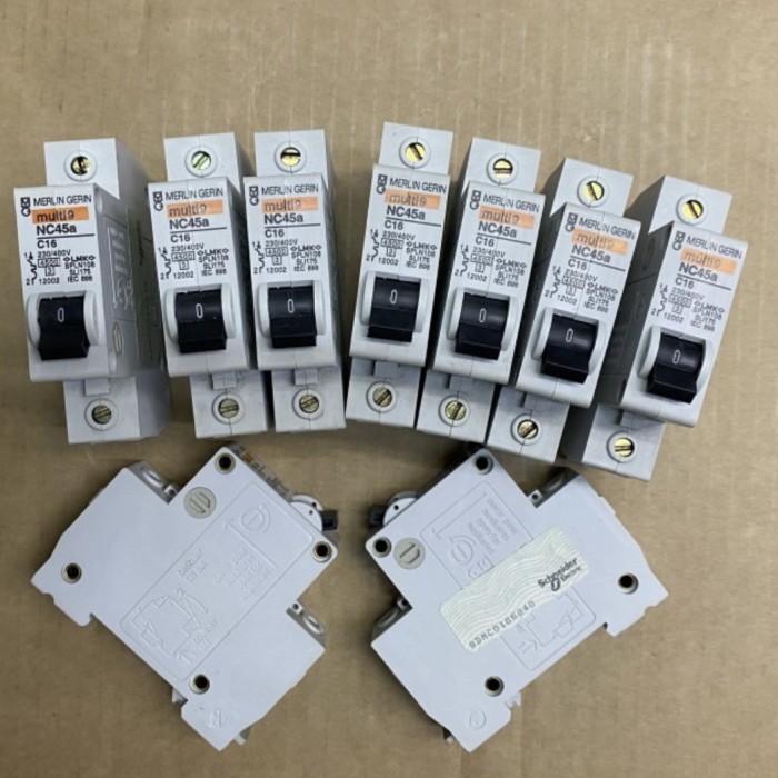 TC99 Mcb merlin gerin C45A 1P 16A mcb c45a 1p 16a merlin gerin