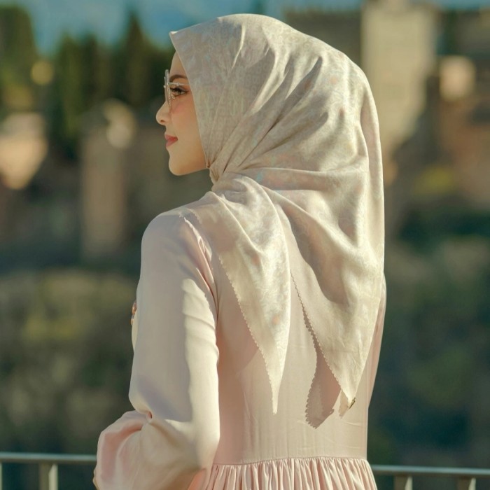 BUTTONSCARVES THE GRANADA SERIES VOAL SQUARE - PINK MIST