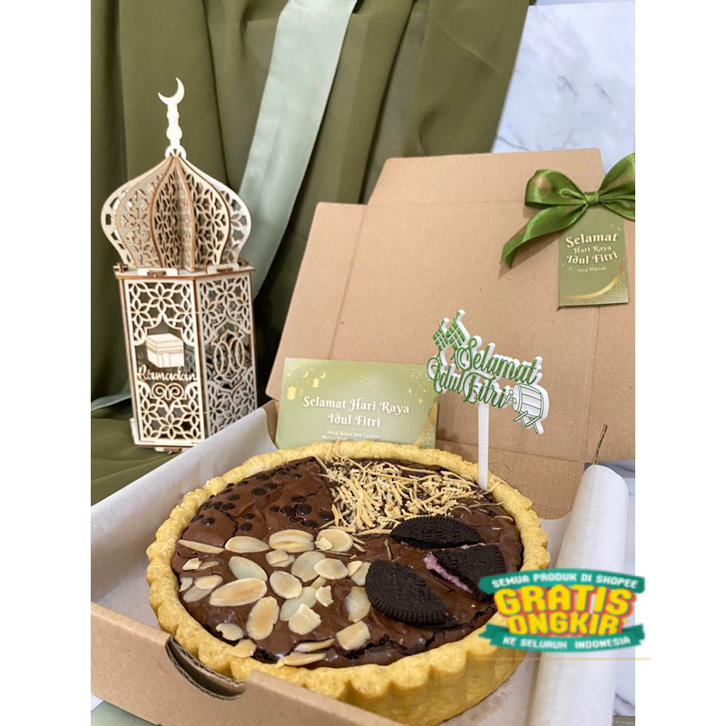 

Aisha Hampers / Hampers Lebaran / Pie Brownies Fudgytarian / Eid Hampers / Hampers Idul Fitri / Giftbox / Parsel Hari Raya/ langsung proses