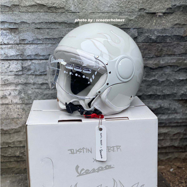 Original Vespa Helmet x Justin Bieber