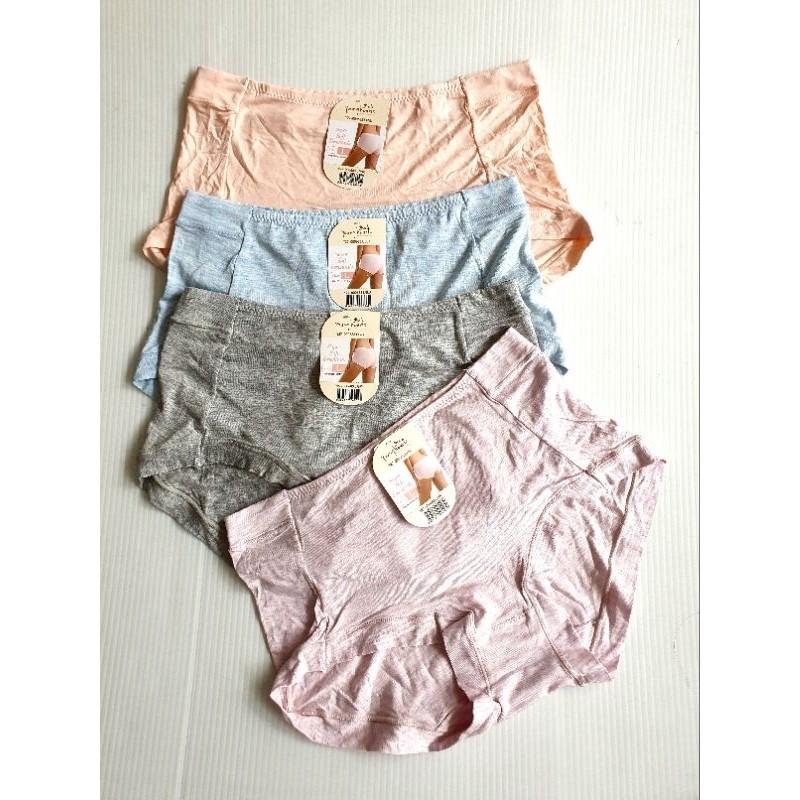 Celana Dalam Wanita YOUNG HEARTS 687 - Bahan Viscose