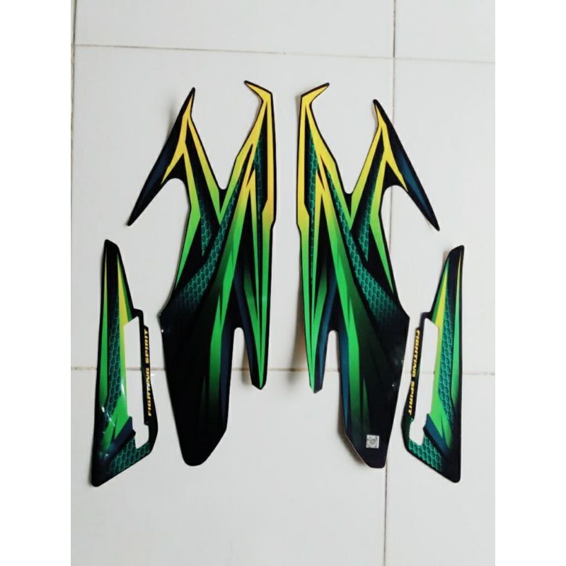 STRIPPING YAMAHA RX-KING 2005 WARNA HITAM LIST HIJAU LOKAL NON ORI KUALITAS BAGUS MIRIP ORI