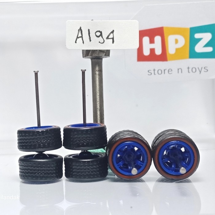 Ban Karet Hotwheels model Comold Blue redline A0194