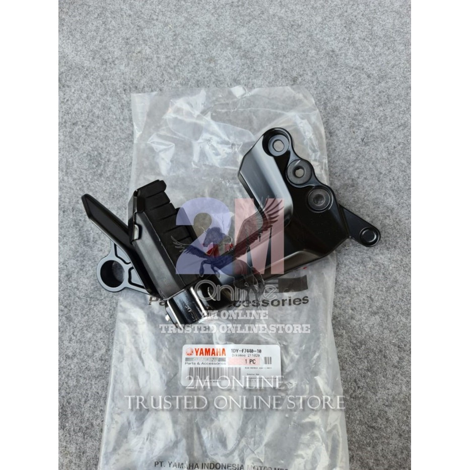 DUDUKAN FOOTSTEP JUPITER Z1 BELAKANG KANAN ORI YGP 1DY-F7440-10