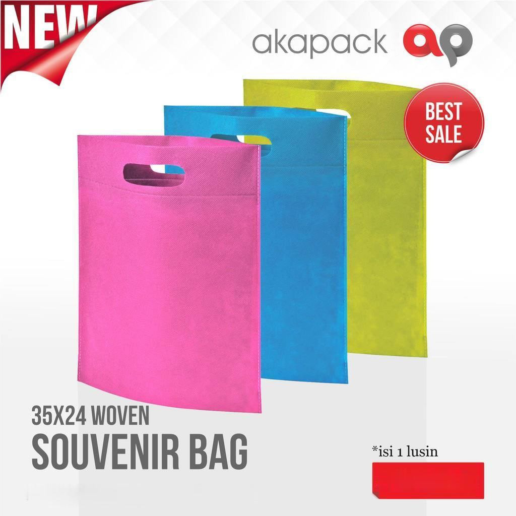 

Tas Souvenir 35x24 / Tas Woven / Tote bag / goodie bag / tas spunbond