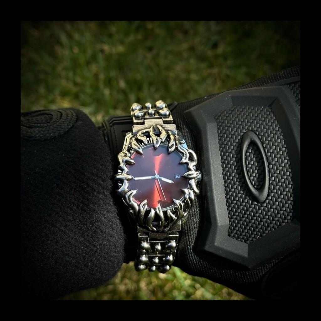 Jam Tangan Pria Original Claw alabaster Style Retro Y2K European and American Watch Alien Advanced I