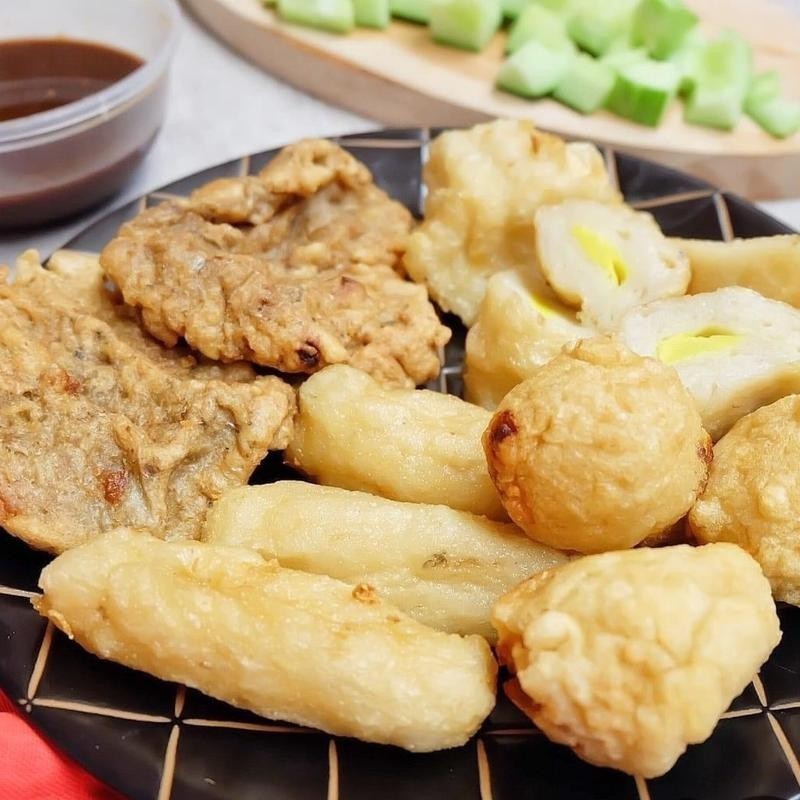 

Jajanan pempek Ekonomis isi 10 Food Frozen