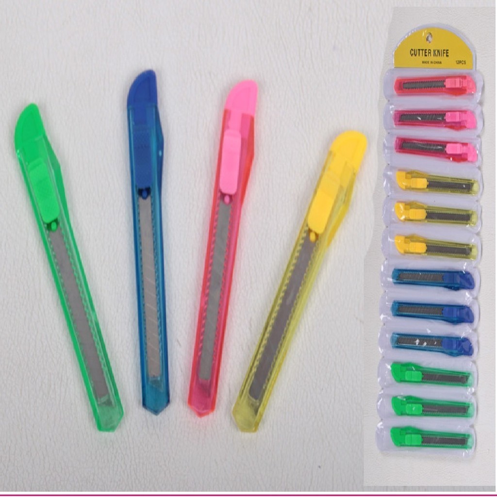 

Kater Uk Kecil Random 1pcs Cutter