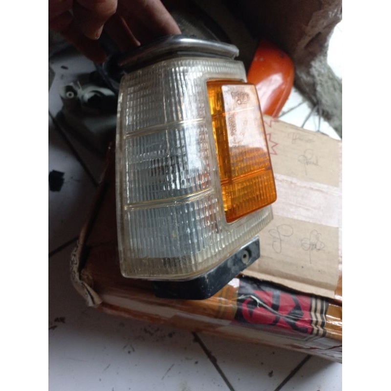 Lampu sein Mitsubishi Lancer SL 1981 sd 1982