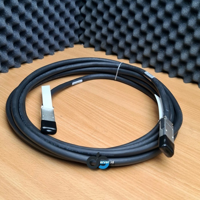 QSFP+ Passive Copper DAC QSFP to QSFP 5 Meter 530-4446-01