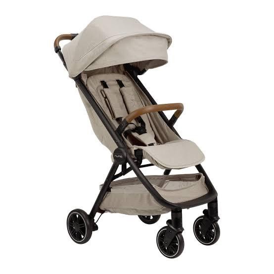 Stroller Nuna Trvl With a Customized Rain Coat For Extra Protection - HAZELWOOD BAG&R