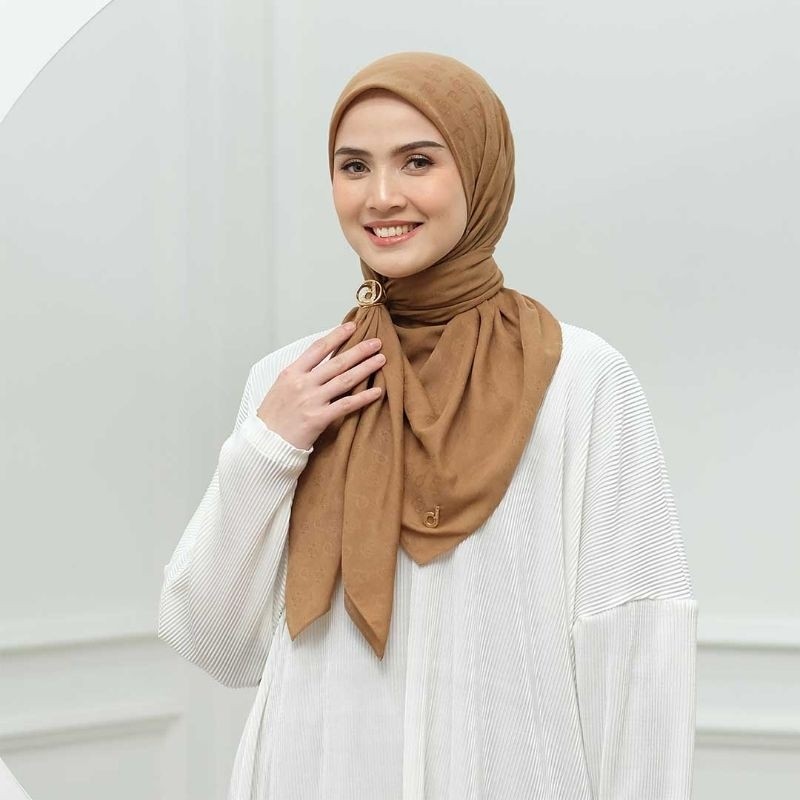 AD45N Hijab Deenay Polos Hitam Voal Eleanor Vol. 3