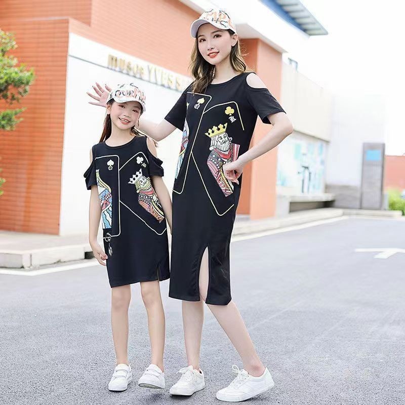 [VIOLET FASHION] Dress Couple Ibu Dan Anak Wanita Pendek Bahan Katun Hitam Kasual Motif Kartu Polies