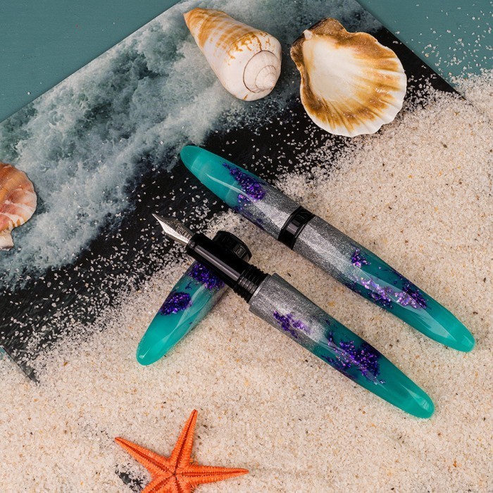 

58FED~ Best Quality BENU Briolette Glow In The Dark Fountain Pen - Lumi Lagoon, Extra Fine