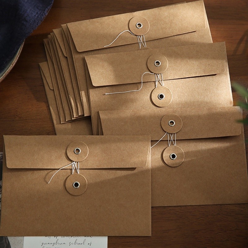 

Thickened Kraft Winding Envelope with Buckle Simple Pure Color File