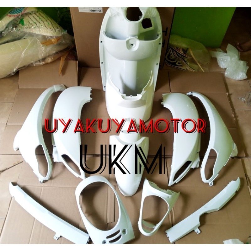 cover full body scoopy fi 2013-2016 putih