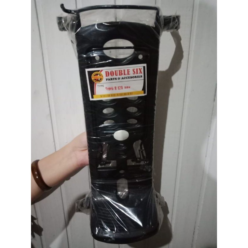 BAGASI TENGAH TANGGA SUPRA X 125 DUDUKAN DEPAN JEPIT BAGASI JEPIT MOTOR DUDUKAN BAGASI MOTOR SUPRA X