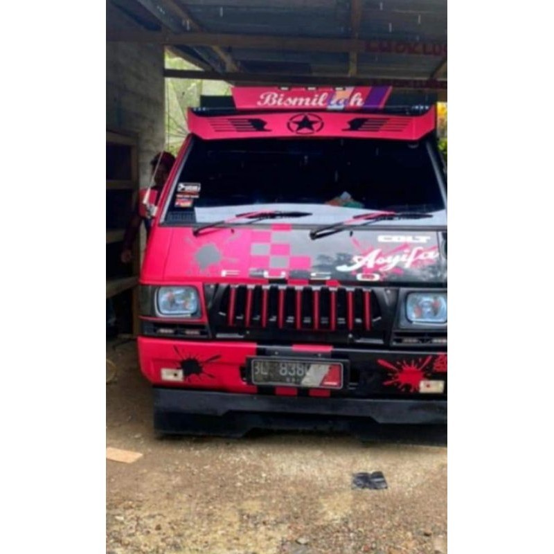 Gril Mitsubishi L300