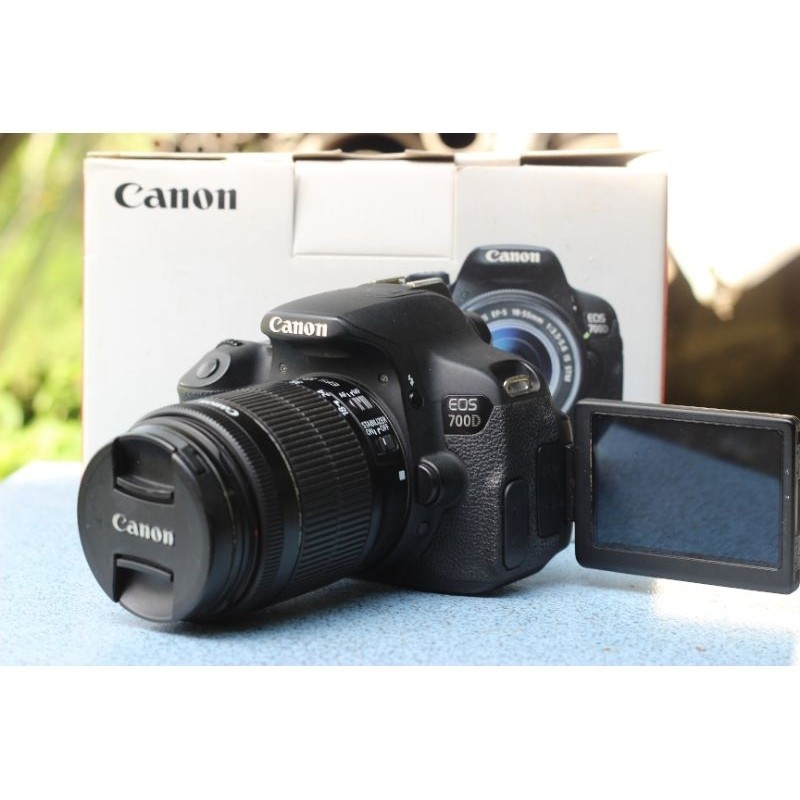 Kamera Canon 700D Fullset box Mulus