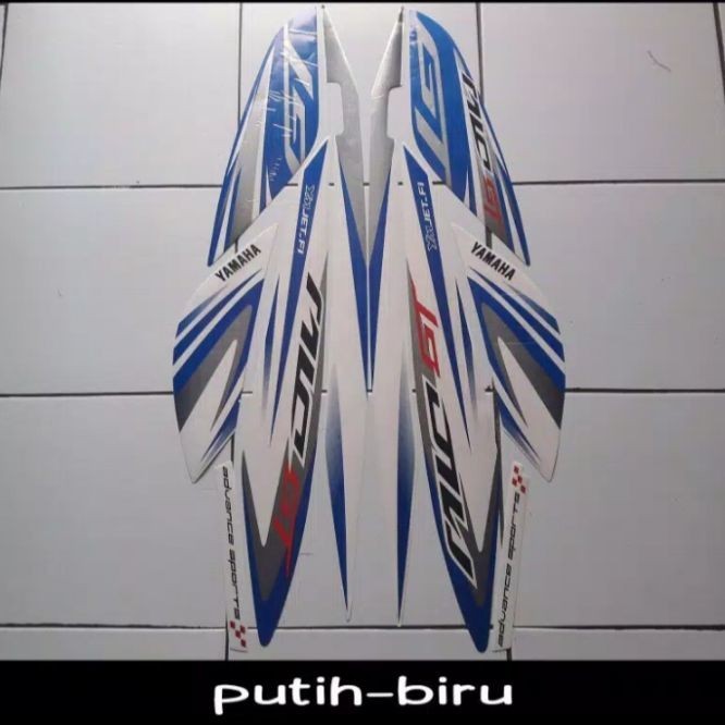 STIKER STRIPING LES LIS BODI MOTOR YAMAHA MIO GT 2014 WARNA BIRU PUTIH