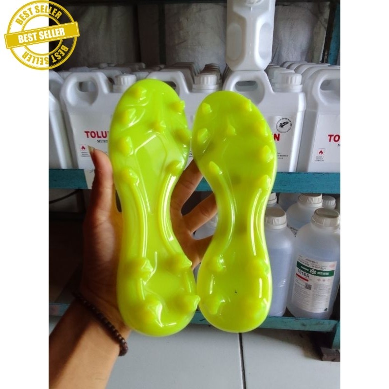 Outsole sepatu bola anak//sol sepatu bola adds predator