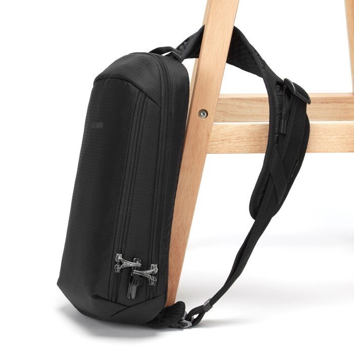 PACSAFE Vibe 325 sling pack , JET BLACK