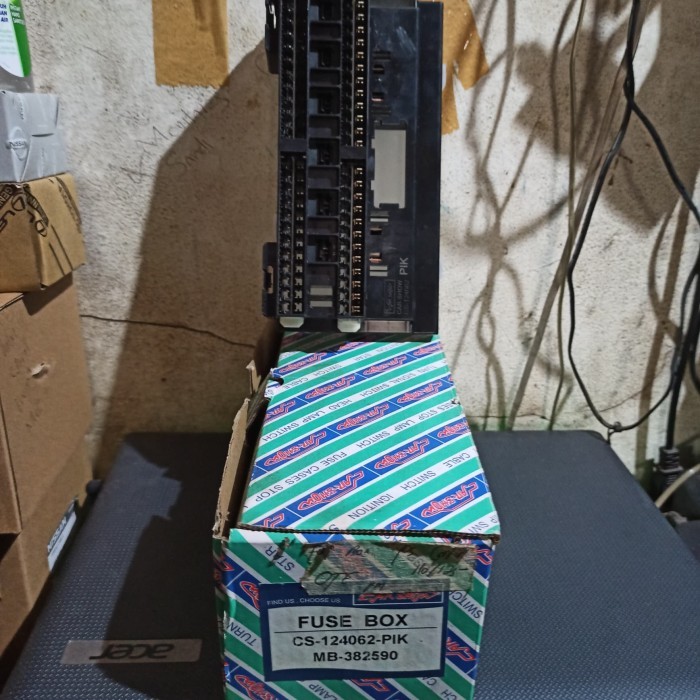 Fuse Box Rumah Sekring Bok Sekring Mitsubishi PS Canter 110,Canter 125 berkualitas