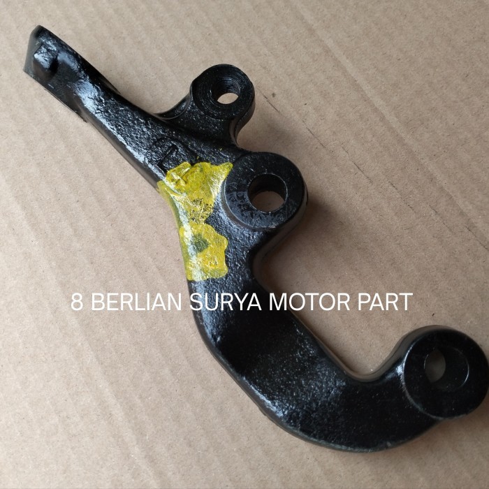 arm Sterling Knuckle depan kijang kiri L original