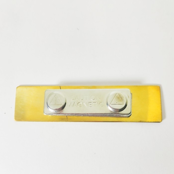 

Nametag Kuningan / Nametag Magnet / Nametag Kantor