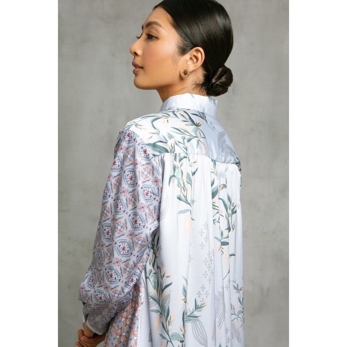 Terlaris ✨ -Heart Troops Senara Shirt - Blue - S-M