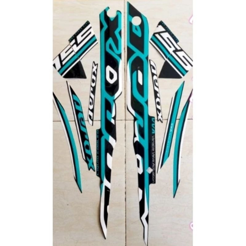 STRIPING STIKER MOTOR AEROX 2022 HITAM TOSCA