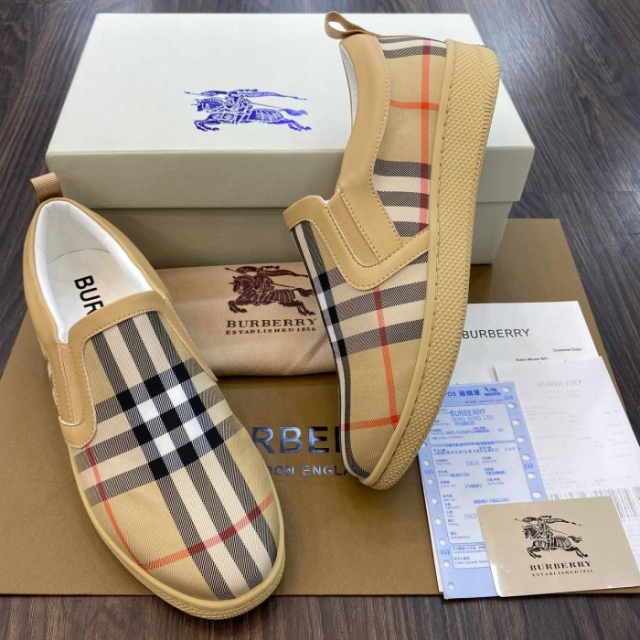 SEPATU SLIP ON PRIA BRANDED IMPORT / SEPATU SLIP ON PRIA BRANDED CASUAL