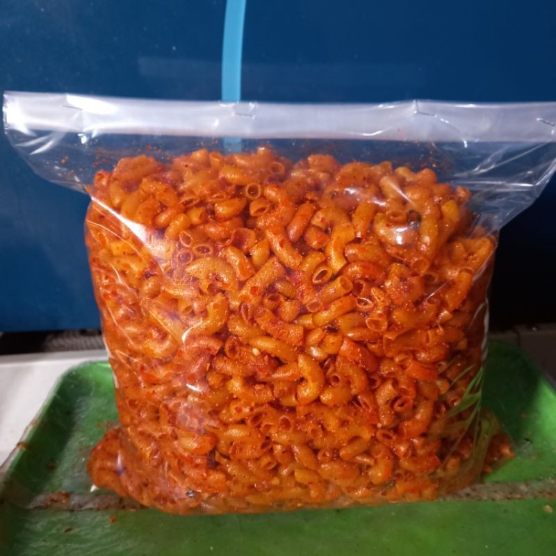 

makaroni goreng cikruh kriuk kiloan 500gr banyak rasa