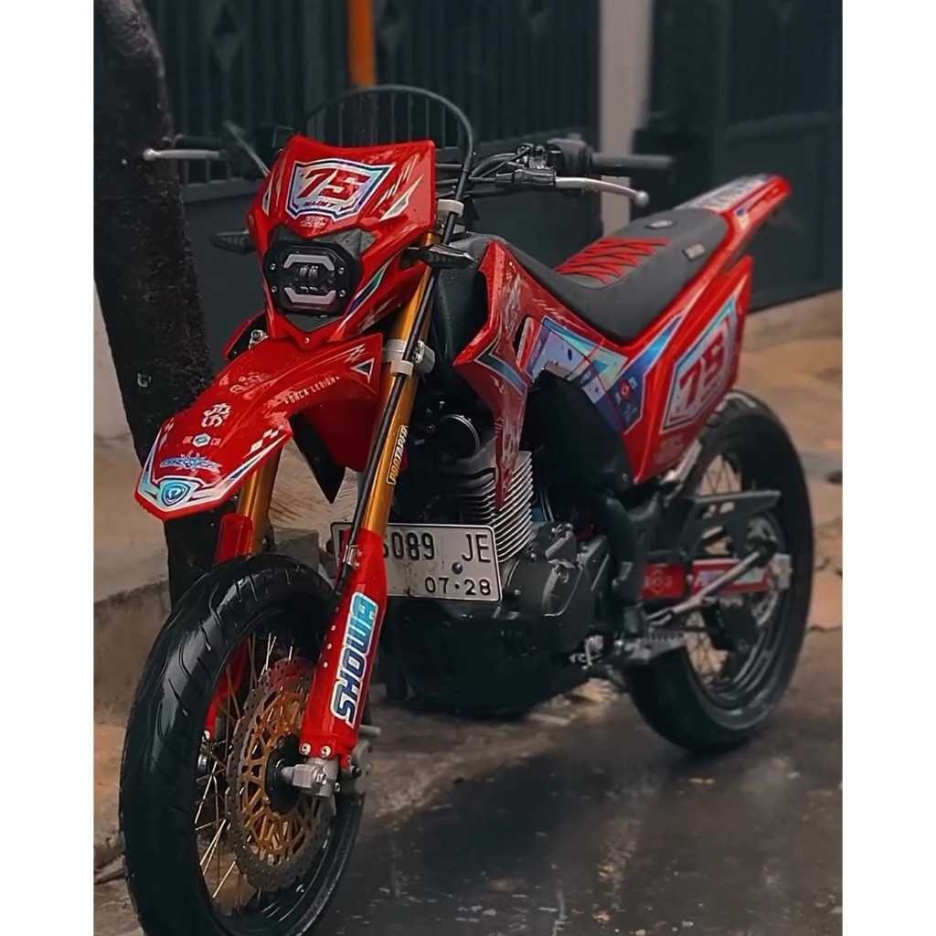 Decal Premium CRF 150 L Hologram Bisa Request Nama dan Nomor Tulisa Desain Model orca supermoto terk