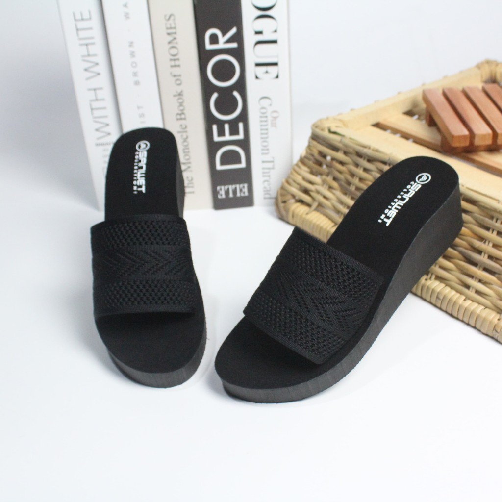 SANDAL WEDGES  KAIN RAJUT MODEL SLOP TERBARU SANDAL WANITA KEKINIAN