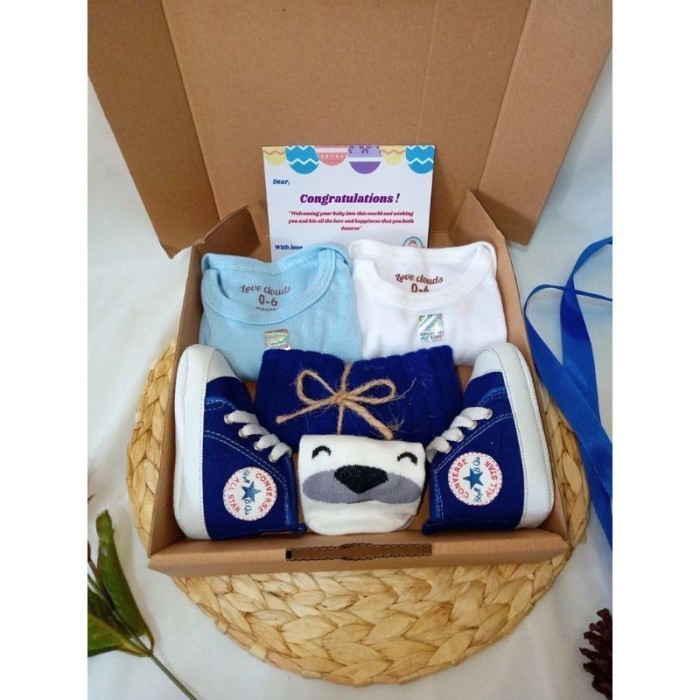 

(NEW) -Gift Box Baby / Kado New Born / Kado Bayi/ Baju Bayi / Paket Hadiah - Biru, Dus Biasa