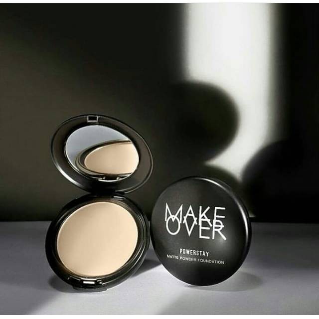 Make Over Powerstay Matte Powder Foundation | Bedak Padat MakeOver //
