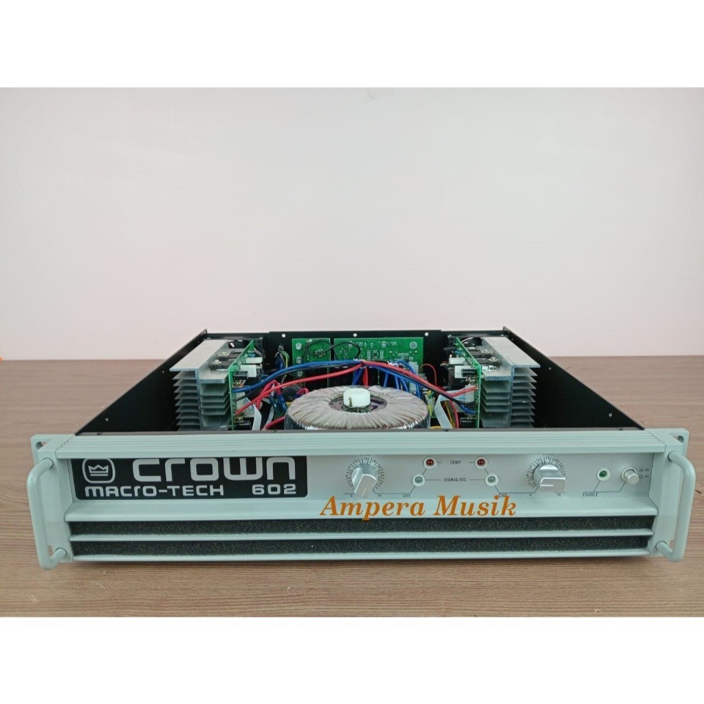 Power Amplifier Crown 602 MACROTECH 602 Macro Tech 602