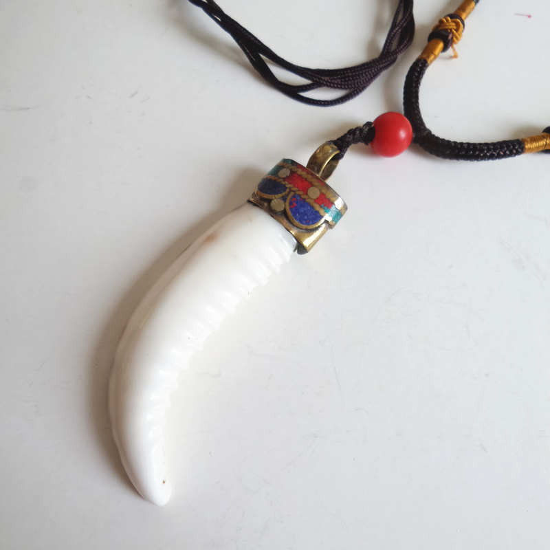 TNL188 Tibetan Necklace For Man Old Naga Conch Shell Big Fang Necklace Male Amulet
