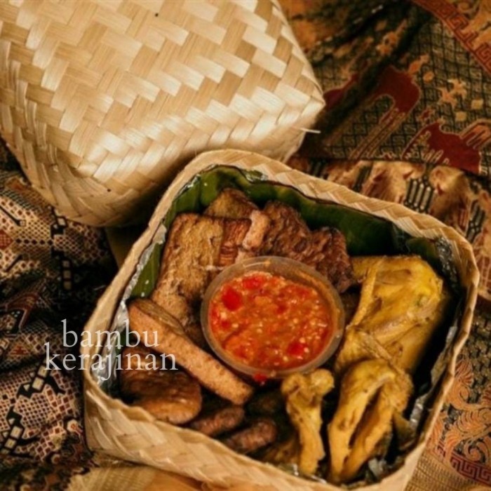 BESEK HAJATAN 22X22 SEPASANG / BESEK BAMBU NATURAL / BESEK CATERING